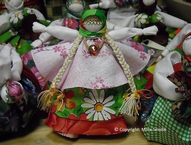НАРОДНЫЕ КУКЛЫ: сакральное значение и роль в жизни Женщины